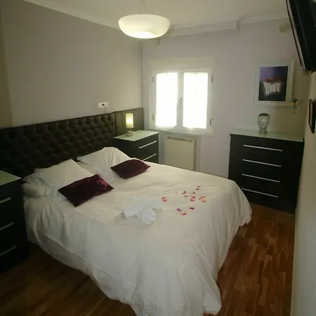 Parque Picasso Apartment *