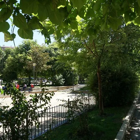 Parque Picasso Apartment *